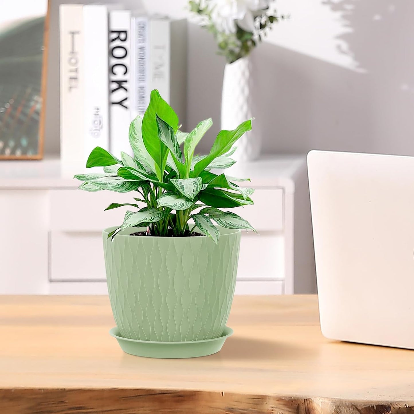 Homeuouz 5 Packs Blumentopf mit Bewässerungssystem, 20.3cm Pflanzentopf mit Bewässerungssystem, Übertopf mit Untersetzer, Blumentöpfe Set Ideal für Innen und Balkongärten, Hellgrün